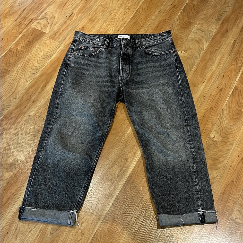 Zara washed black / grey high rise rigid boyfriend ankle length jeans size 10